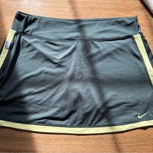 Nike Deep Gray and Yellow tennis skirt size Medium